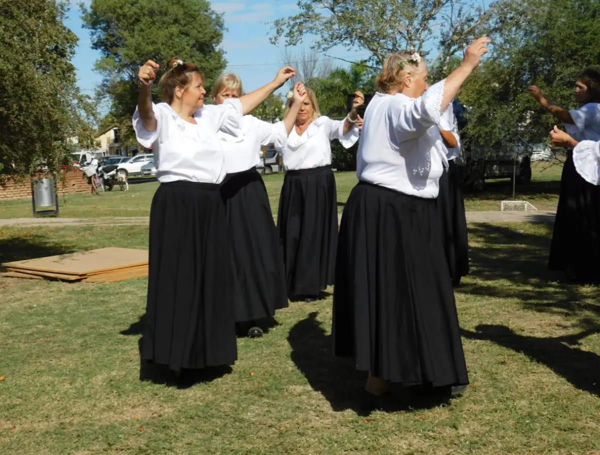 344332929_806537850367432_1060436038268466136_n