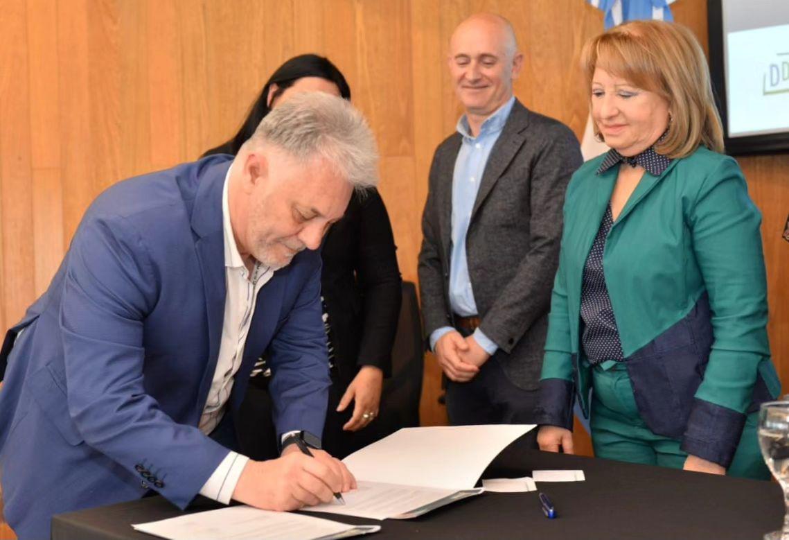 380780484_701713078651260_5989794209623688445_n